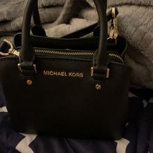Michael kors satchel purse xs